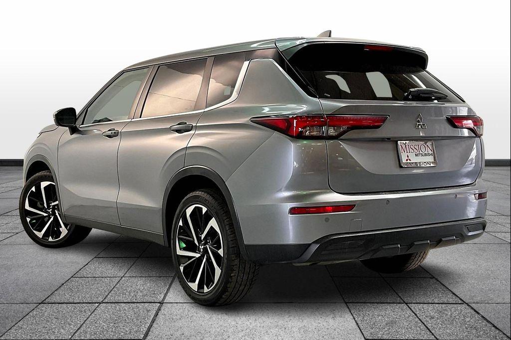 used 2022 Mitsubishi Outlander car, priced at $18,995