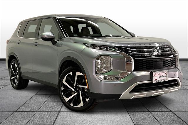 used 2023 Mitsubishi Outlander car, priced at $24,995