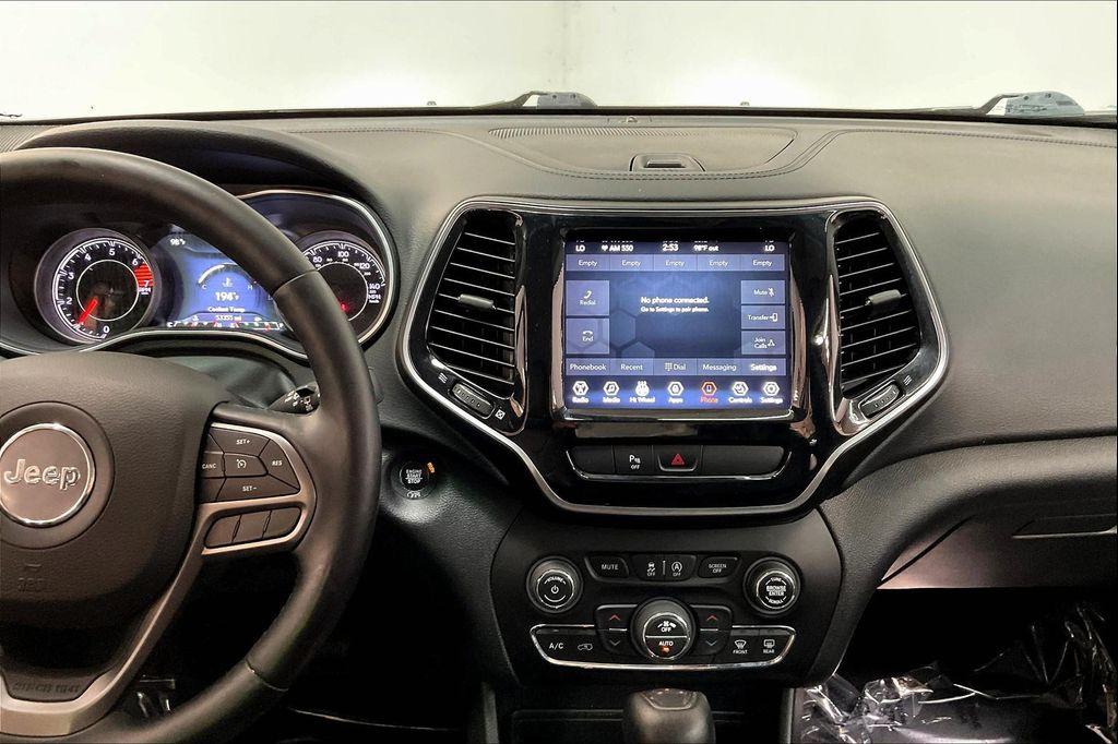 used 2020 Jeep Cherokee car, priced at $20,995