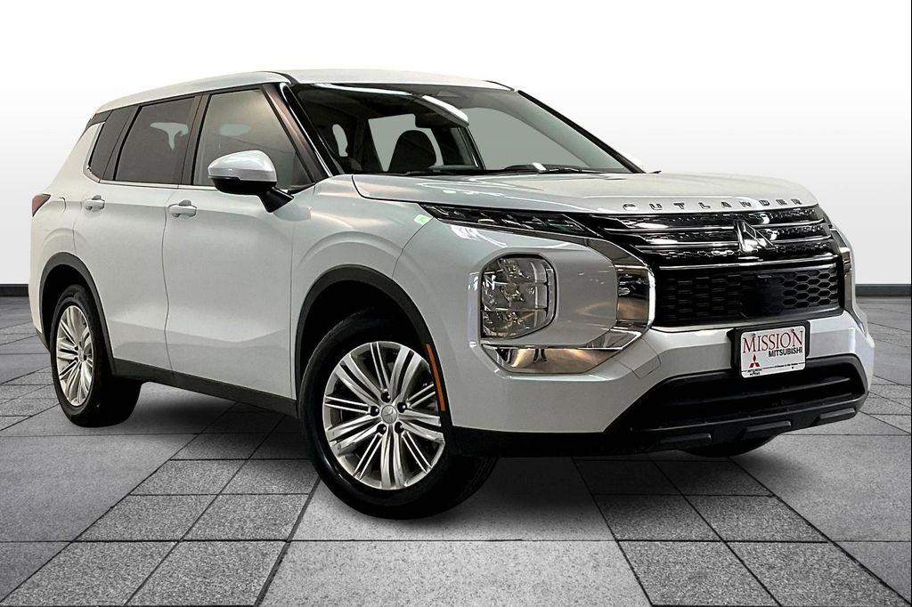used 2024 Mitsubishi Outlander car, priced at $26,595