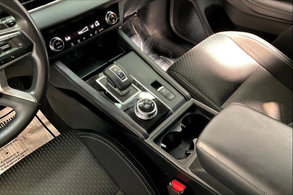 used 2024 Mitsubishi Outlander car, priced at $26,595