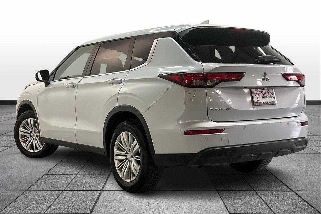 used 2024 Mitsubishi Outlander car, priced at $26,595