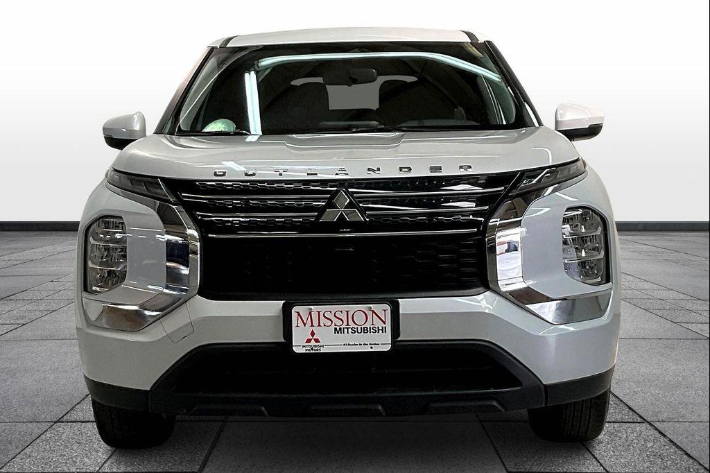 used 2024 Mitsubishi Outlander car, priced at $26,595