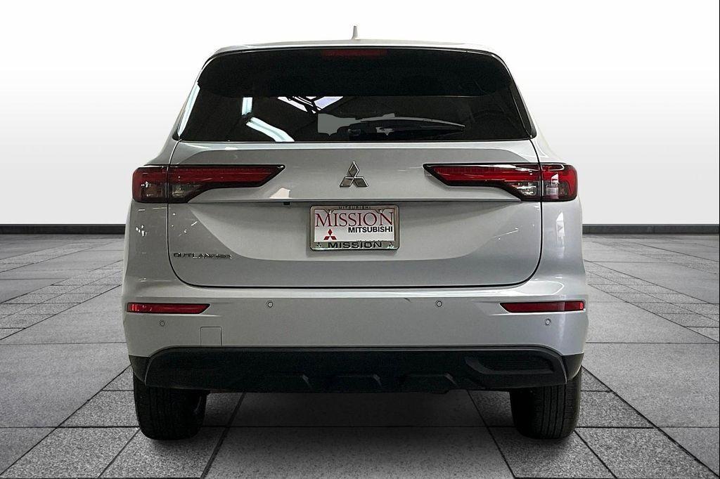 used 2024 Mitsubishi Outlander car, priced at $26,595