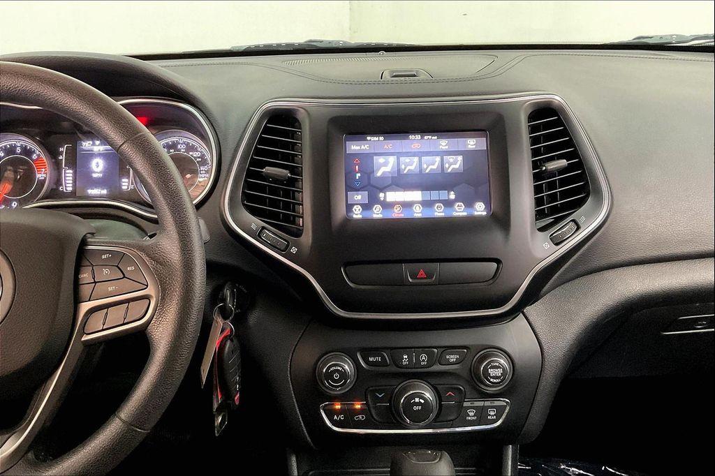 used 2019 Jeep Cherokee car, priced at $13,995