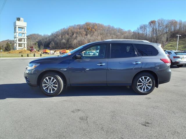 used 2013 Nissan Pathfinder car, priced at $5,895