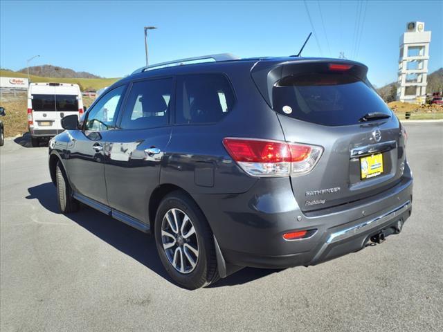 used 2013 Nissan Pathfinder car, priced at $5,895