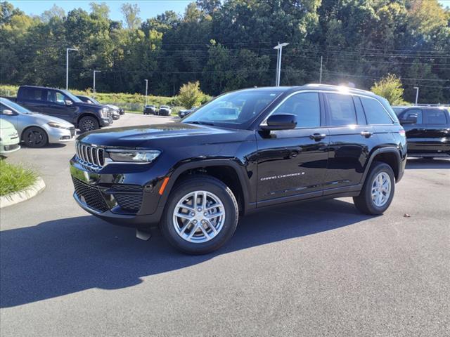 new 2025 Jeep Grand Cherokee car, priced at $39,985