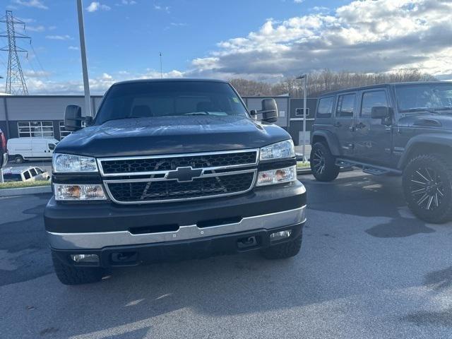 used 2006 Chevrolet Silverado 2500 car, priced at $13,995