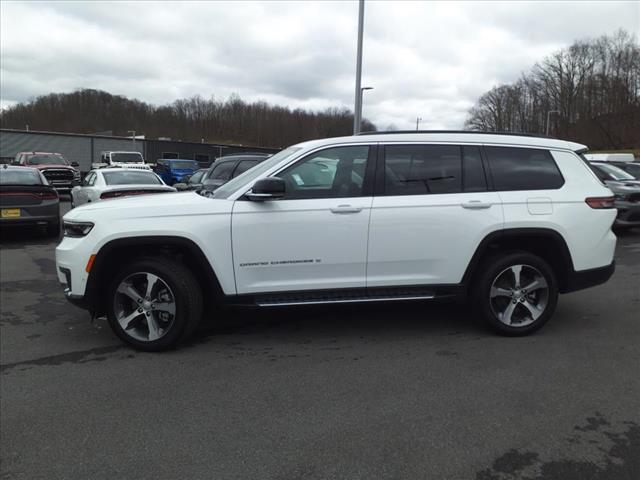 new 2024 Jeep Grand Cherokee L car, priced at $48,097