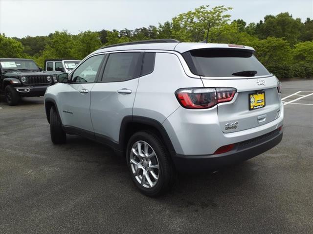 new 2024 Jeep Compass car, priced at $30,585