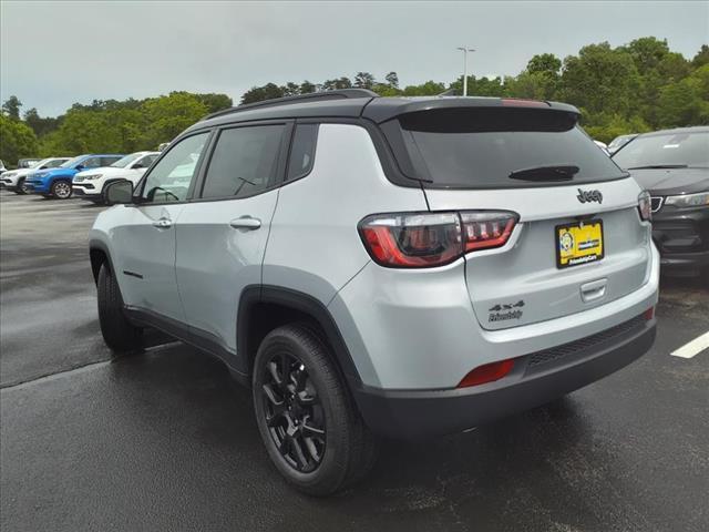 new 2024 Jeep Compass car, priced at $31,008