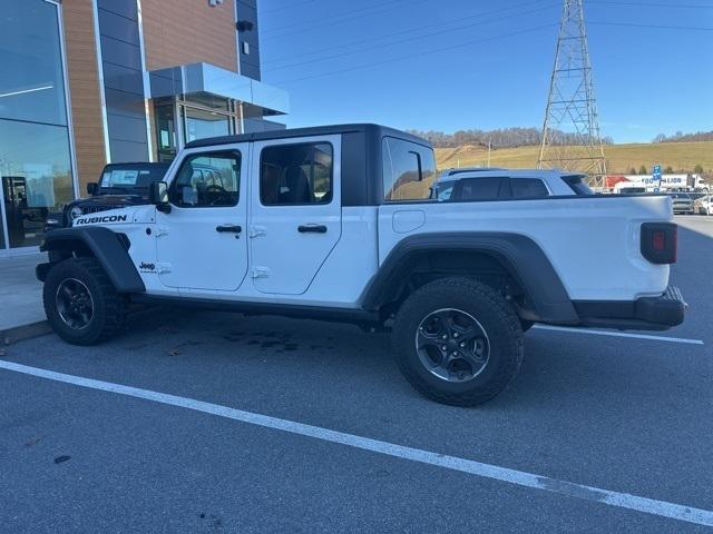 used 2023 Jeep Gladiator car, priced at $35,101