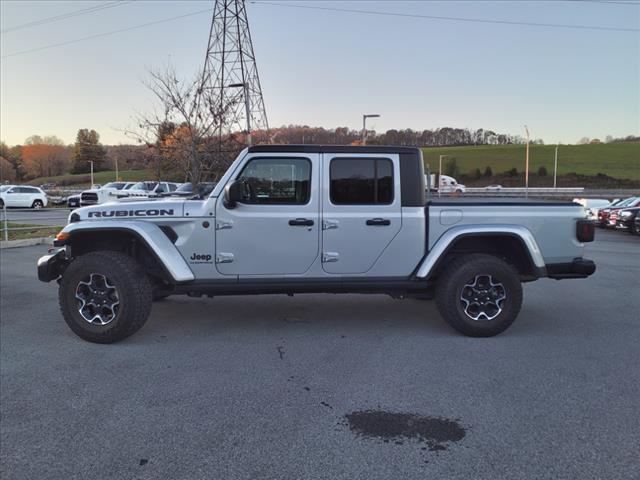 used 2023 Jeep Gladiator car, priced at $43,424