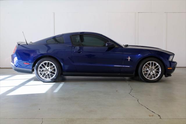 used 2012 Ford Mustang car