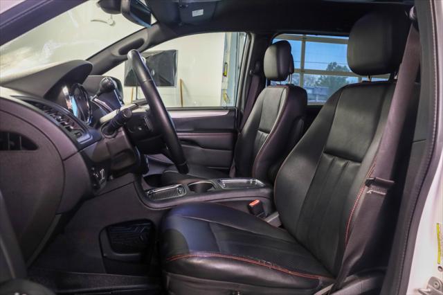 used 2018 Dodge Grand Caravan car