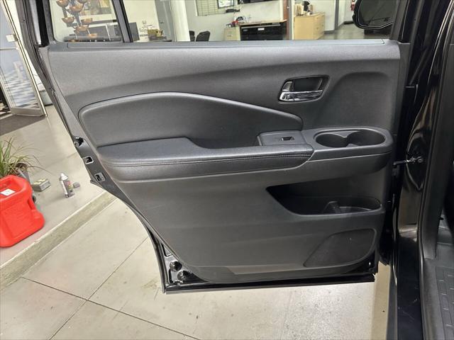 used 2016 Honda Pilot car