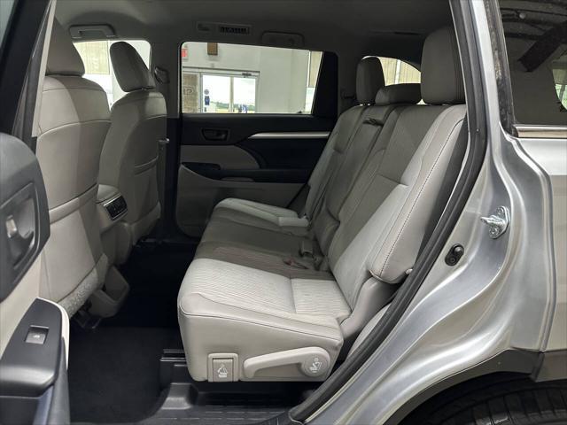 used 2015 Toyota Highlander car, priced at $17,497
