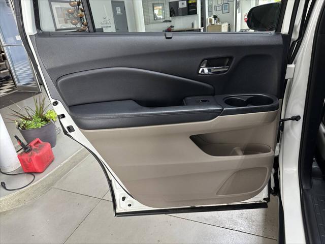 used 2016 Honda Pilot car, priced at $14,999
