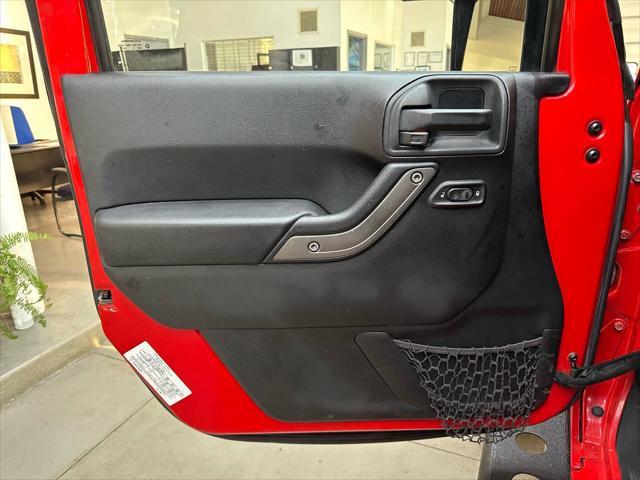 used 2015 Jeep Wrangler Unlimited car, priced at $15,997