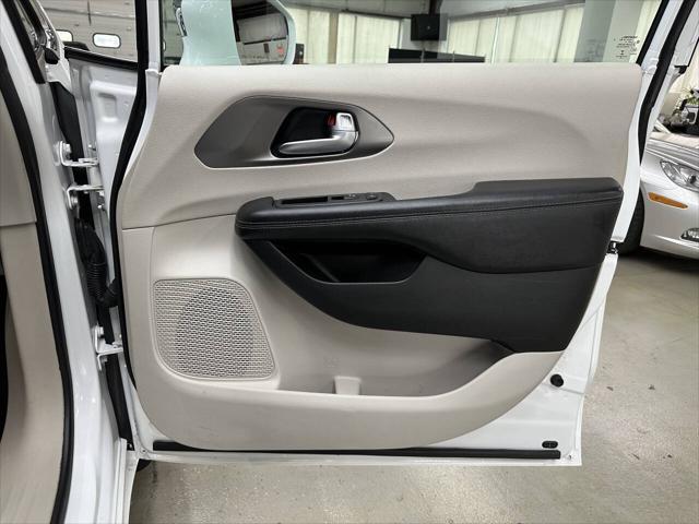 used 2018 Chrysler Pacifica car, priced at $15,999