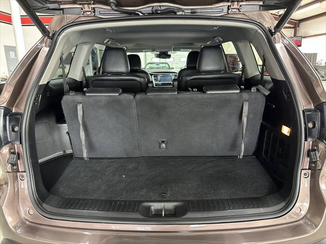 used 2019 Toyota Highlander car, priced at $20,997