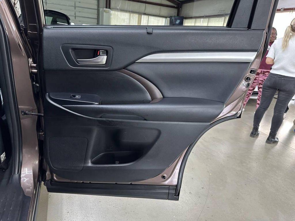 used 2019 Toyota Highlander car, priced at $20,997