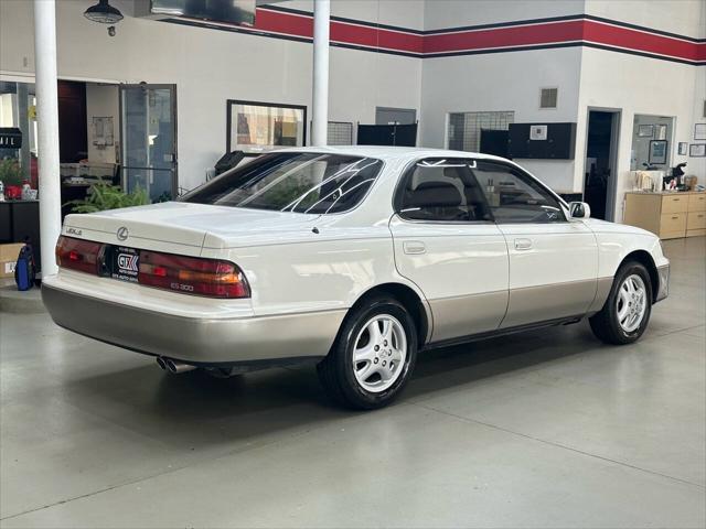 used 1993 Lexus ES 300 car, priced at $13,999