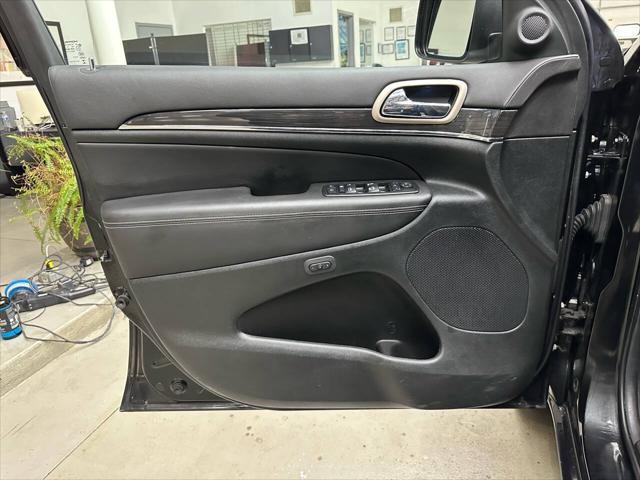 used 2014 Jeep Grand Cherokee car, priced at $12,997