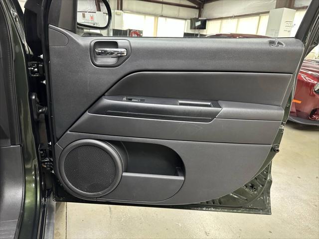 used 2010 Jeep Compass car, priced at $4,999