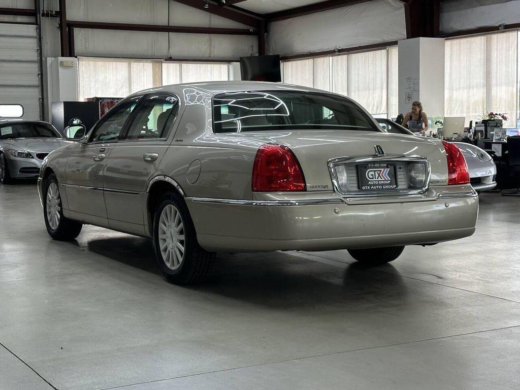 used 2004 Lincoln Town Car car, priced at $10,997