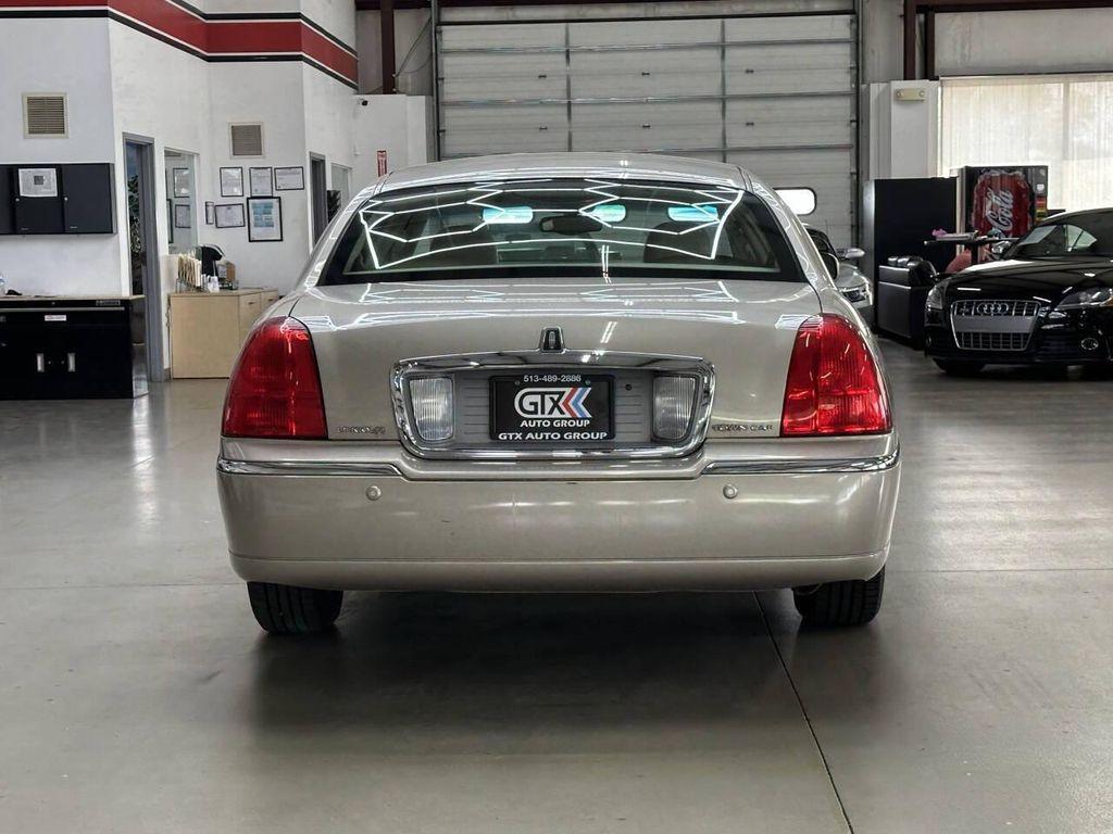 used 2004 Lincoln Town Car car, priced at $10,997