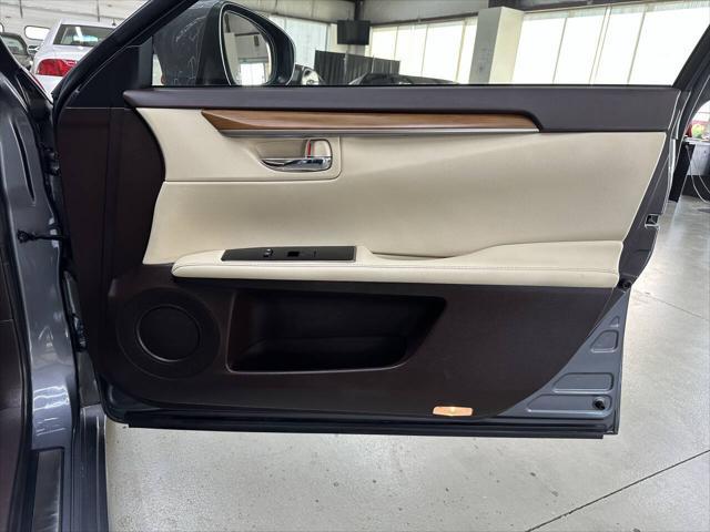used 2016 Lexus ES 300h car, priced at $22,997