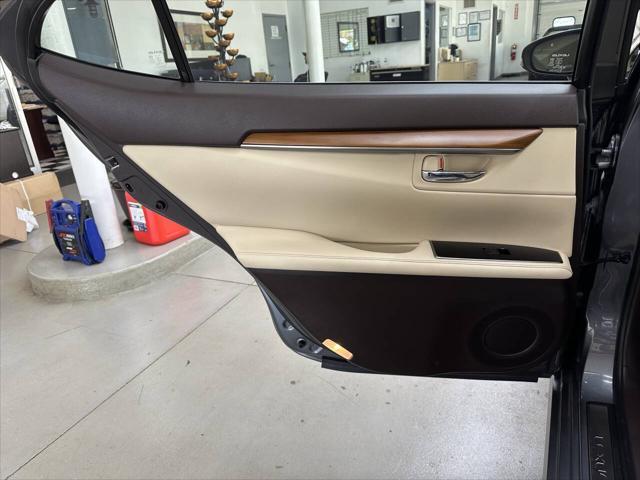 used 2016 Lexus ES 300h car, priced at $22,997