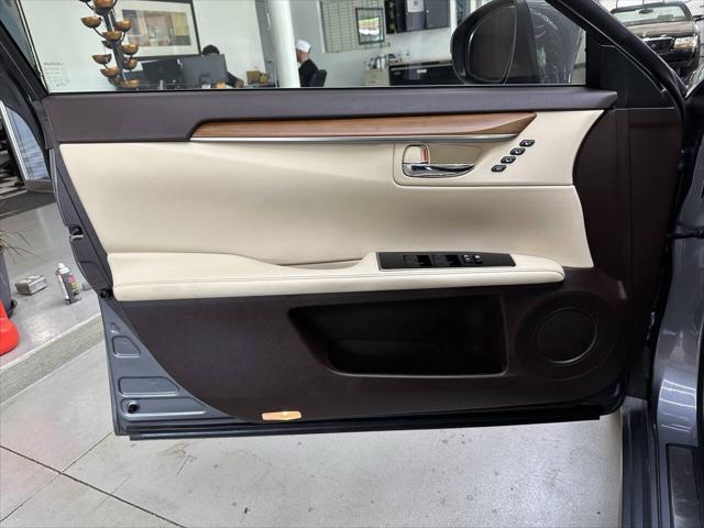 used 2016 Lexus ES 300h car, priced at $22,997