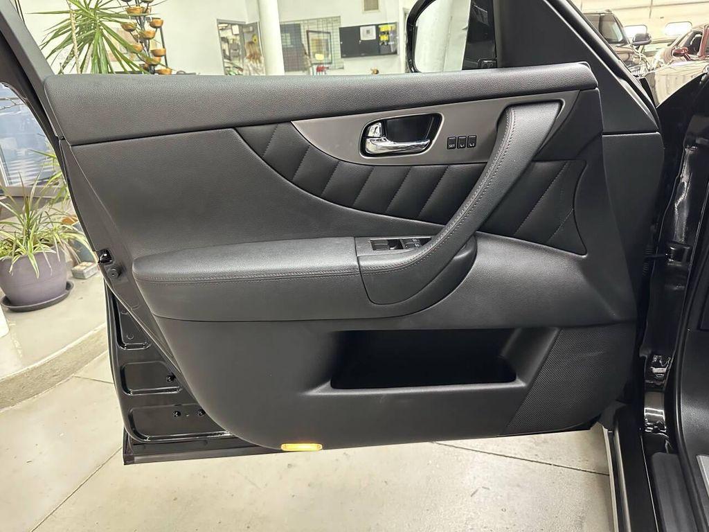 used 2015 INFINITI QX70 car, priced at $17,999