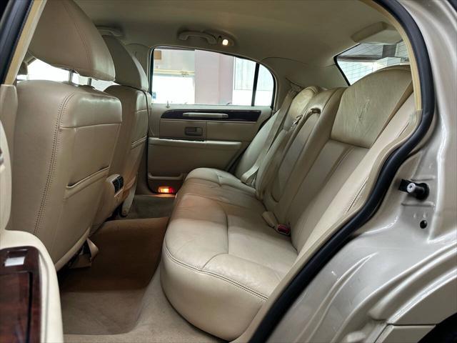 used 2011 Lincoln Town Car car, priced at $11,997