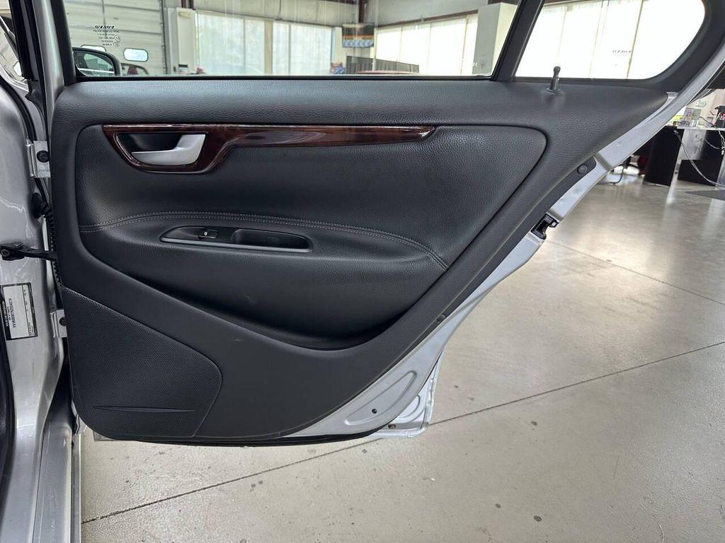 used 2006 Volvo S60 car, priced at $5,999