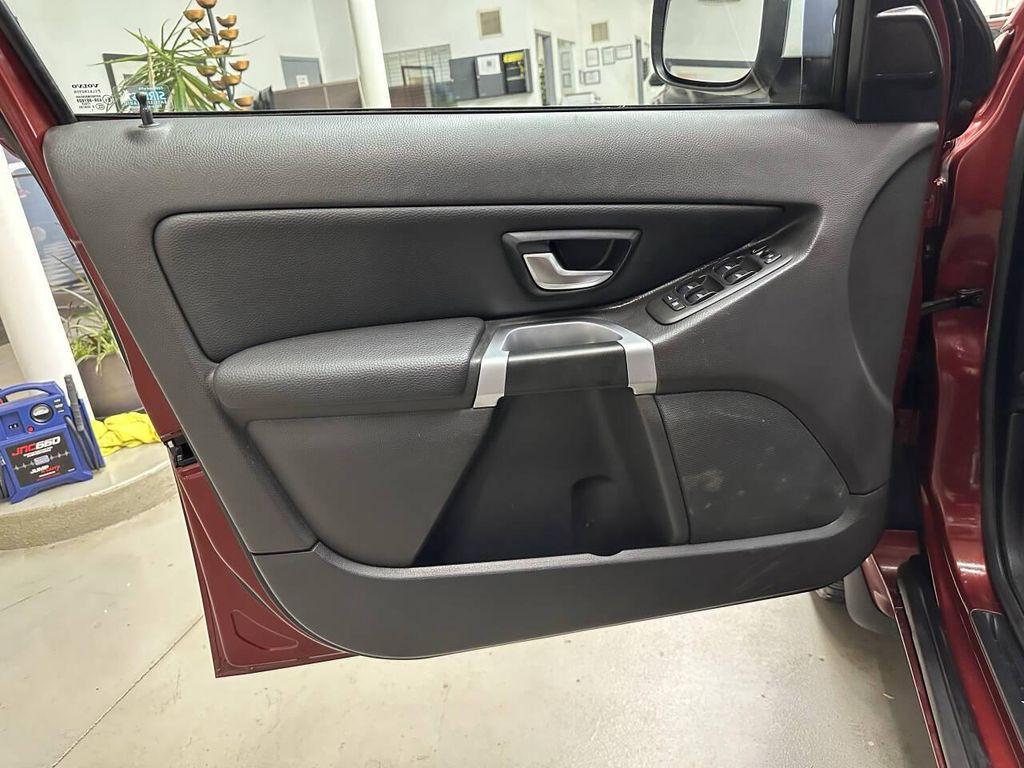 used 2013 Volvo XC90 car, priced at $7,999