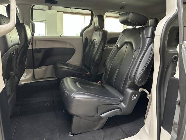 used 2022 Chrysler Pacifica car, priced at $17,997