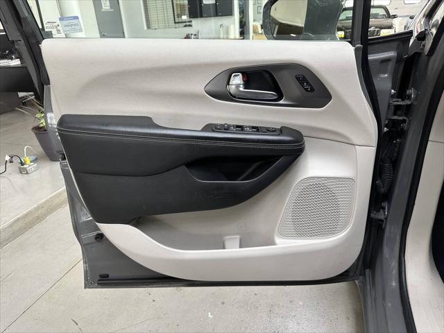 used 2022 Chrysler Pacifica car, priced at $17,997