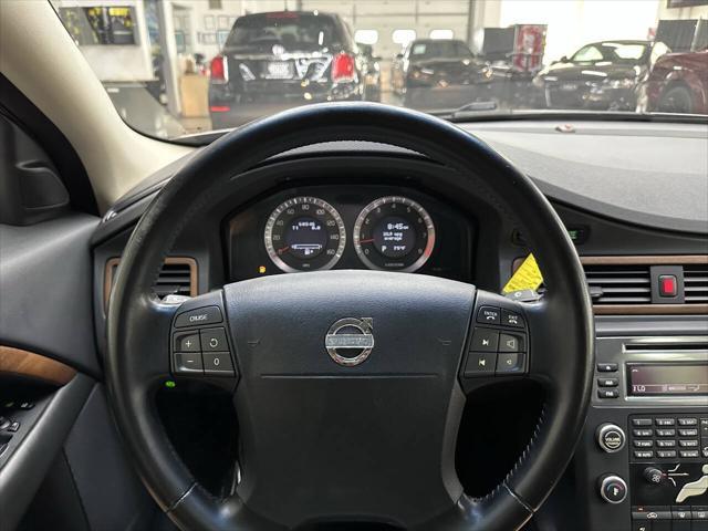used 2009 Volvo S80 car, priced at $8,850