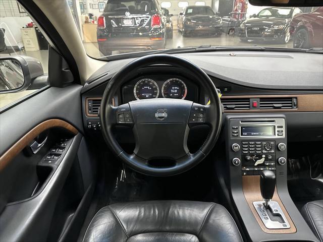 used 2009 Volvo S80 car, priced at $8,850