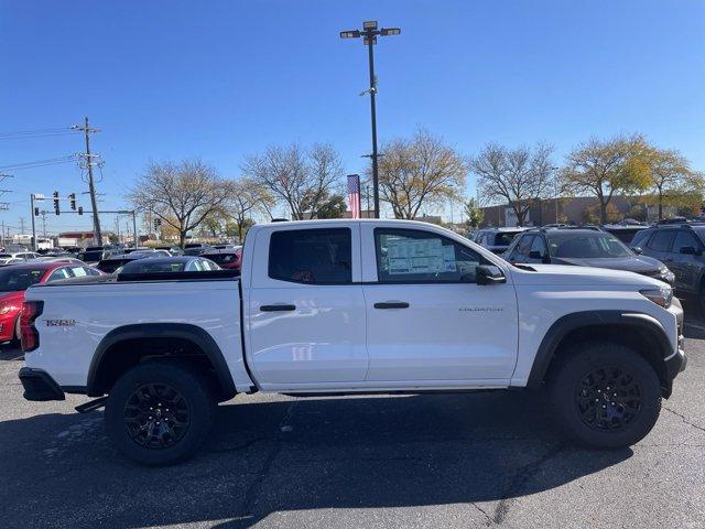 new 2024 Chevrolet Colorado car, priced at $42,137