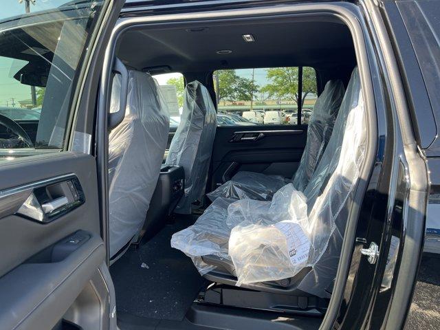 new 2025 Chevrolet Suburban car, priced at $75,720