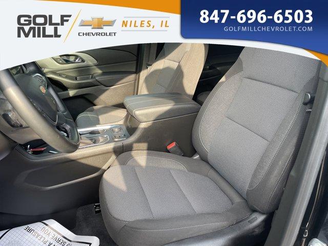 used 2023 Chevrolet Traverse car, priced at $28,080
