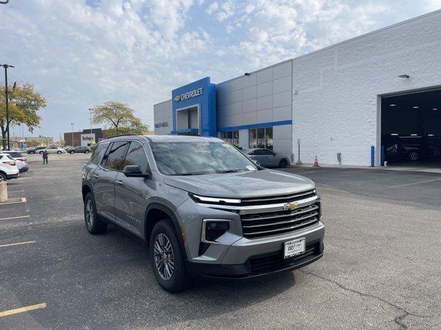 new 2024 Chevrolet Traverse car, priced at $45,615