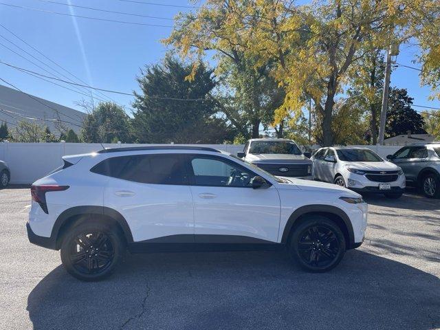 new 2025 Chevrolet Trax car, priced at $25,690