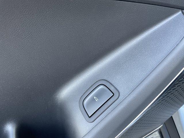 new 2026 Chevrolet Traverse car, priced at $47,355