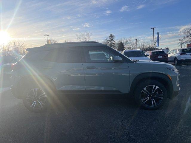 new 2025 Chevrolet TrailBlazer car, priced at $27,577